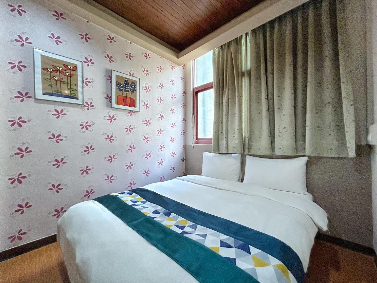 Fulong Hotel Zhongli Bagian luar foto